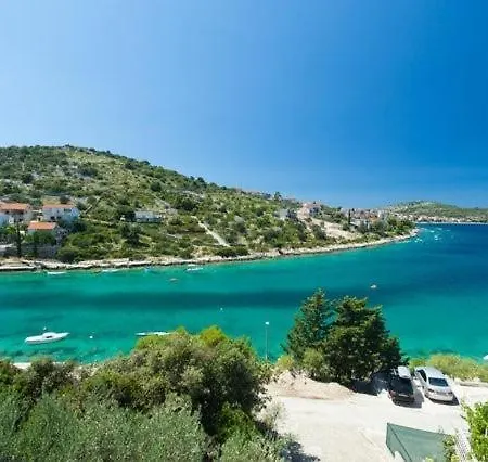 In Rogoznica With Sea View, Balcony, Air Conditioning, Wifi 4713-1 דירה