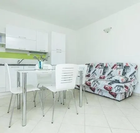 In Rogoznica With Sea View, Balcony, Air Conditioning, Wifi 4713-1 * רוגוזניצה