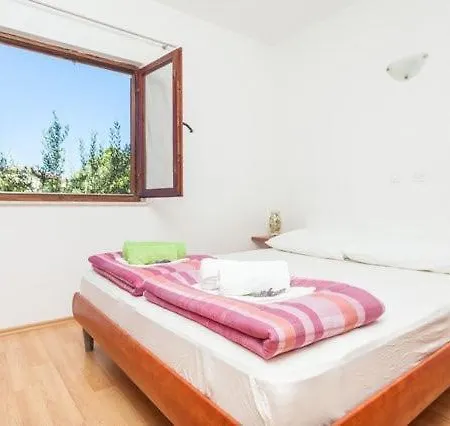 דירה In Rogoznica With Sea View, Balcony, Air Conditioning, Wifi 4713-1 רוגוזניצה